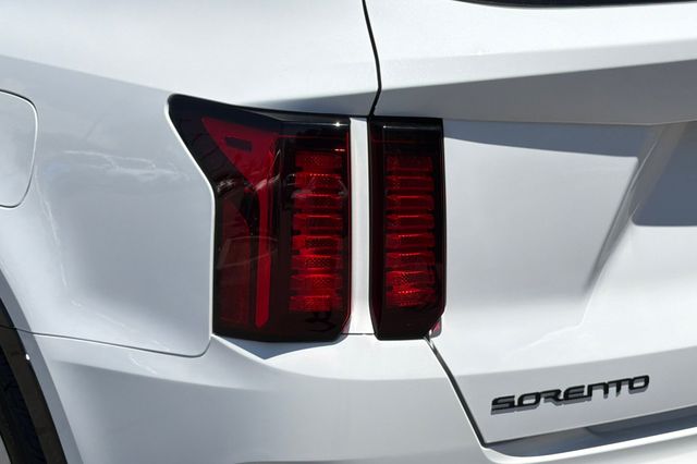 Used 2023 Kia Sorento SUV
