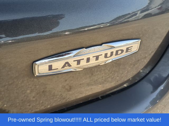 Used 2020 Gray Jeep Latitude image 13