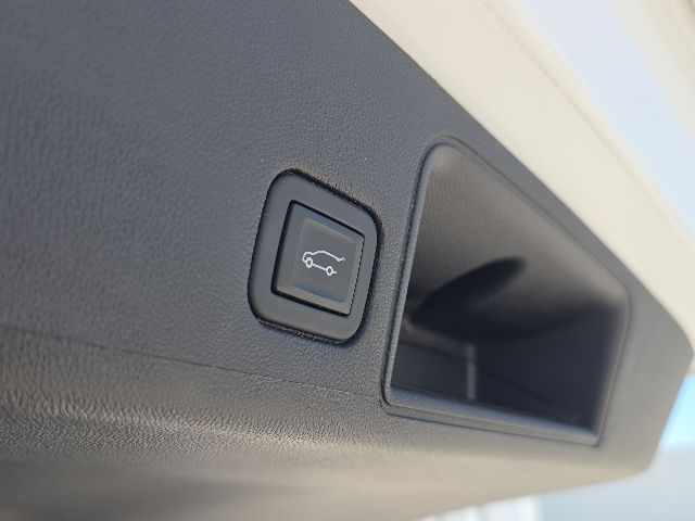 2024 GMC Terrain SLT:L44130A