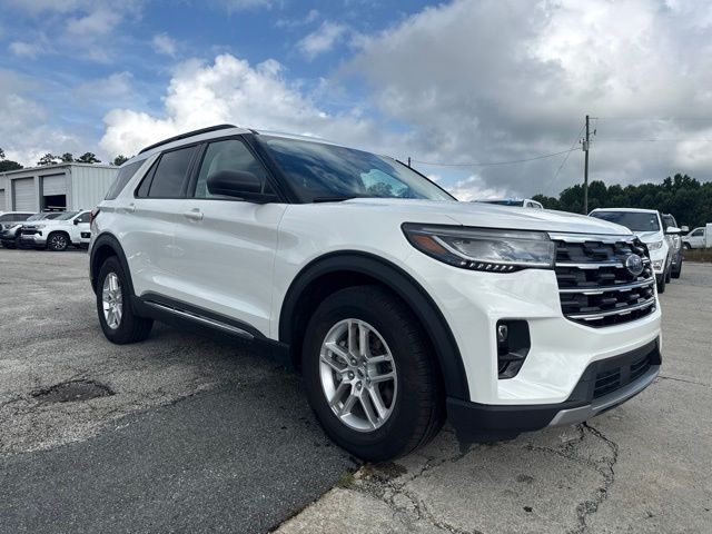 2025 Ford Explorer Active:B02485