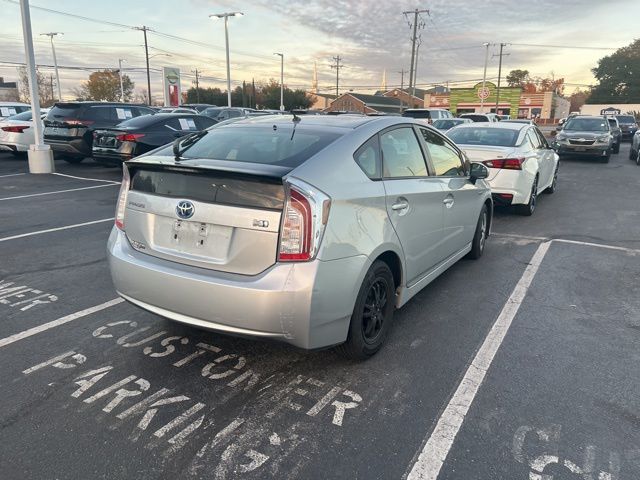 2013 Toyota Prius Two 14