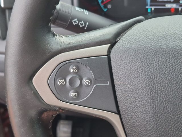 Used 2016 Red Chevrolet Z71 image 18