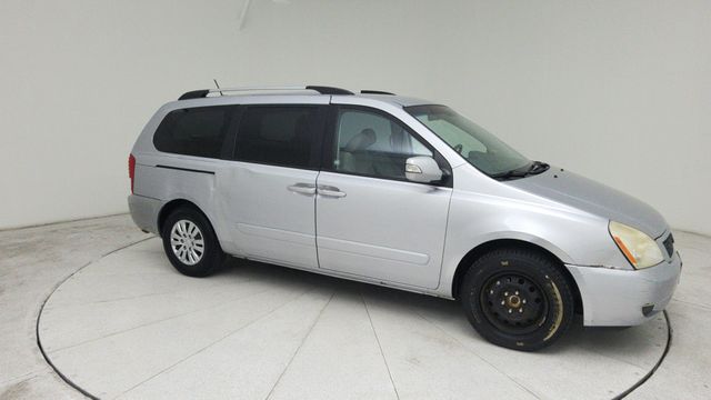 2011 Kia Sedona LX - 6