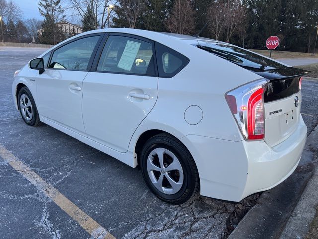 2015 Toyota Prius Four 2