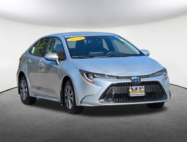 2022 Toyota Corolla Hybrid LE 2