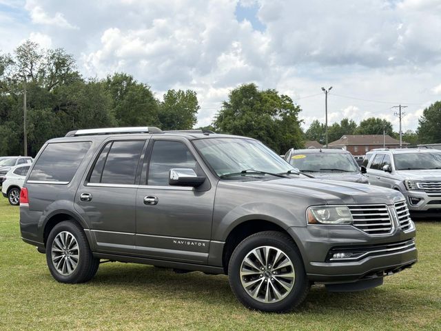 Gray (Magnetic Metallic) 2015 Lincoln Navigator RWD SUV / Crossover 4X2 6-Speed Automatic
