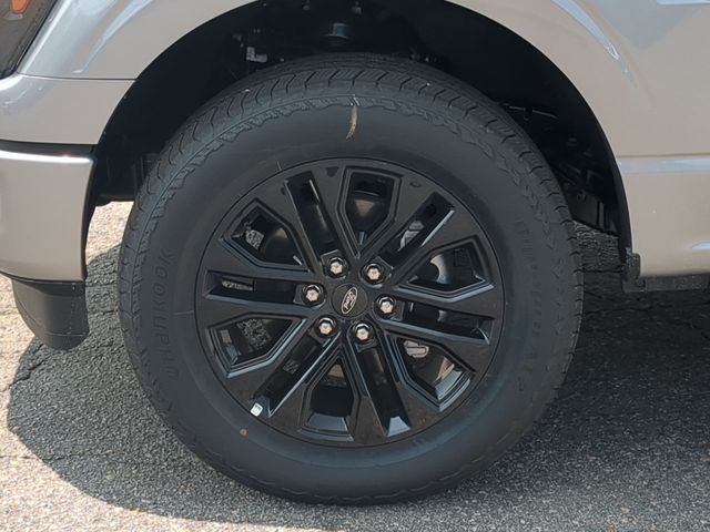 New 2026 Iconic Silver Metallic Ford Lariat® image 18