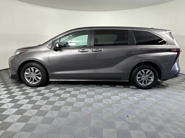 Used 2023 Toyota Sienna Van