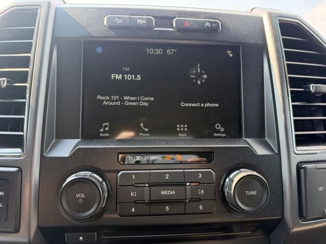 2018 Oxford White Ford F-150 XLT 4X4 Truck