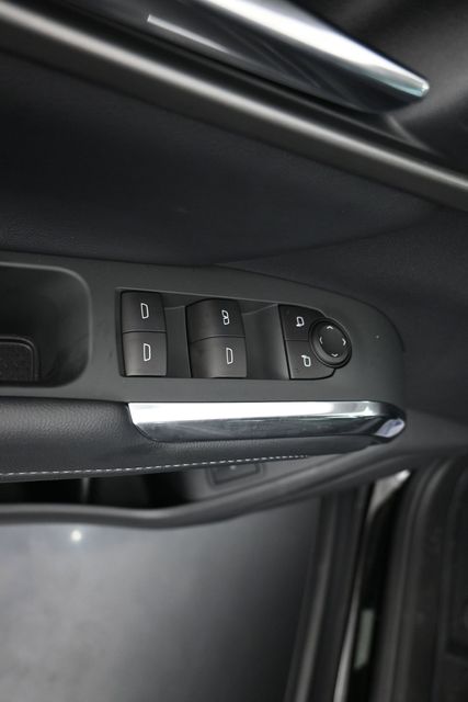 2025 Chevrolet Traverse LT photo
