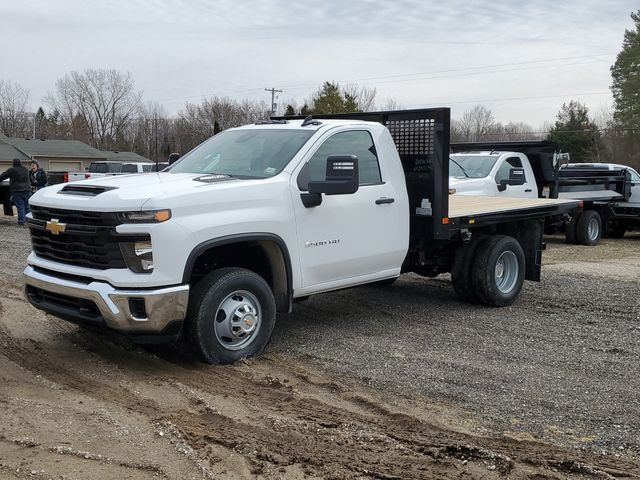 2026 Chevrolet Silverado 3500 Regular Cab DRW 4WD CM Truck Beds Flatbed Truck for sale #TF146202 - photo 3