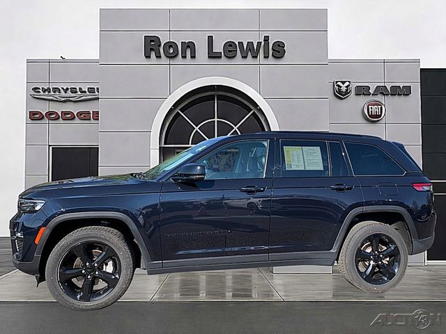 Midnight Sky 2024 Jeep Grand Cherokee Limited 4WD SUV / Crossover Four-Wheel Drive 8-Speed Automatic