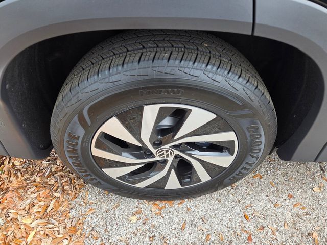 Used 2026 Black Volkswagen 2.0T S image 7