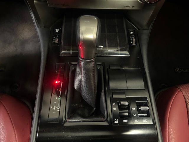 Certified Used 2021  Lexus 460 image 21