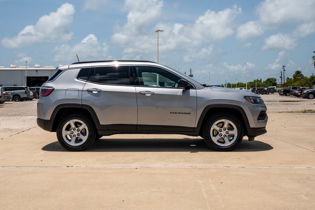 2023 Jeep Compass Latitude Silver at Legacy Ford