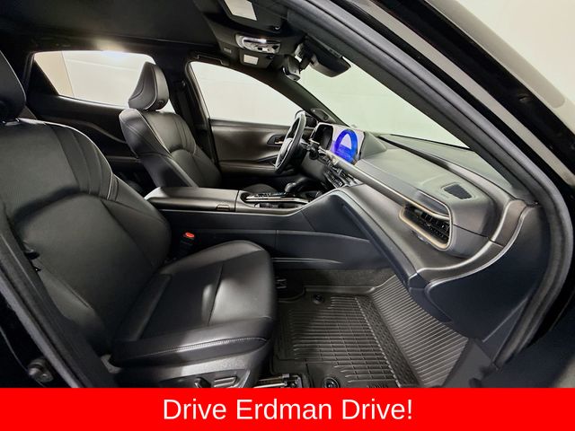Used 2025 Toyota Crown Sedan