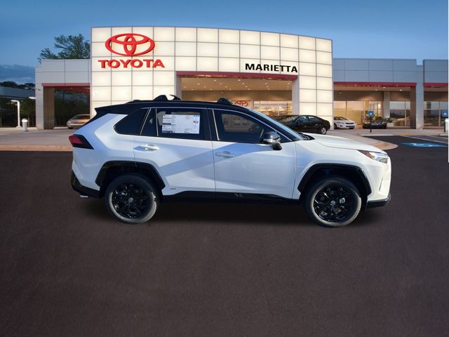 2025 Toyota RAV4 Hybrid XSE 8