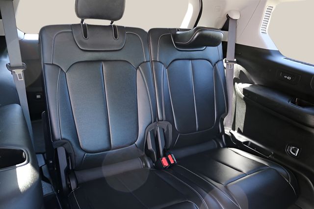 Used Car 2022 Jeep Grand Cherokee L  Limited For Sale Under $35,000 In Austin, Texas