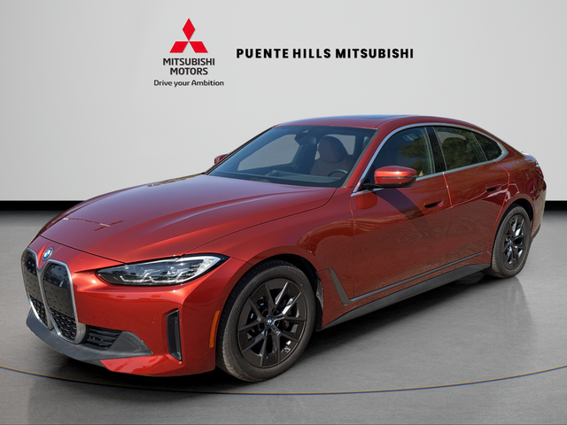 2023 BMW i4 eDrive40's photo