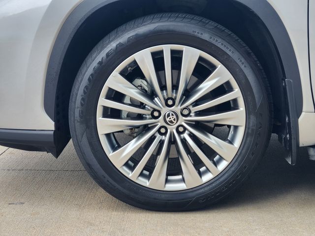 2025 Toyota Highlander Platinum Silver at Joe Myers Mazda Kia
