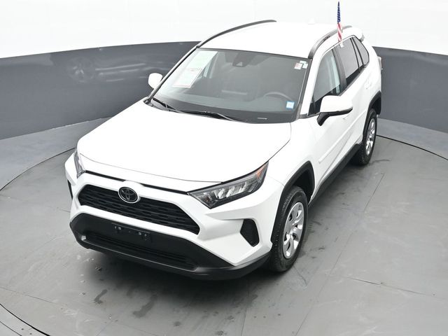 2021 Toyota RAV4 LE 34