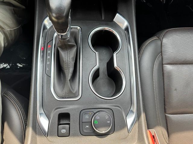 Used 2022 Black Chevrolet High Country image 28