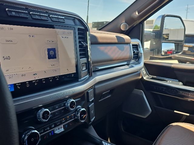 2024 Ford F-250SD King Ranch:B02274