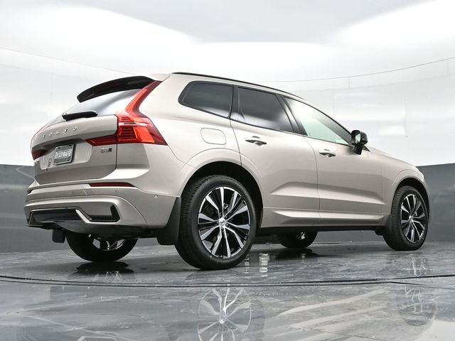 2025 Volvo XC60  photo