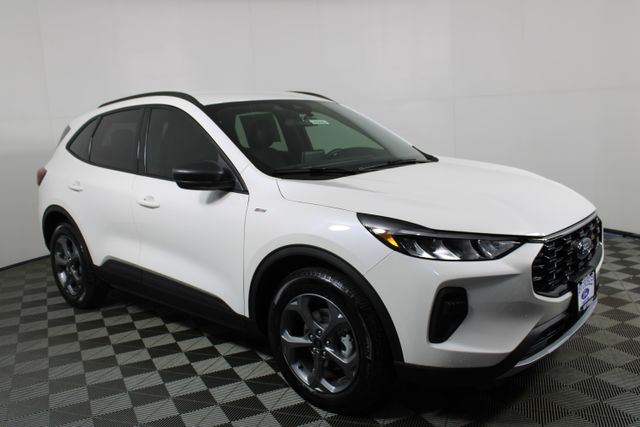 2026 Ford Escape ST-Line's photo