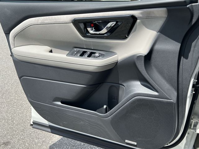 Used 2025 White Subaru Limited image 31