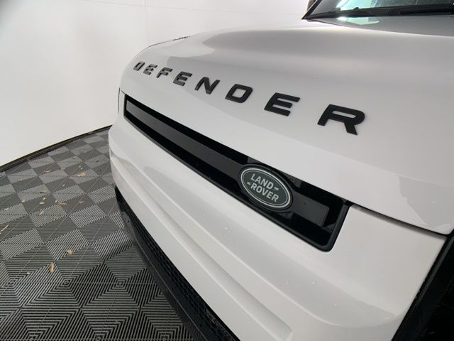 2023 Land Rover Defender 110 X-Dynamic SE 41