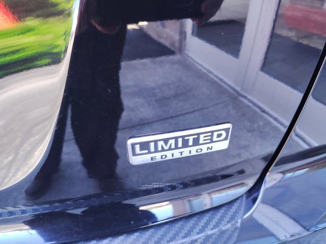 Used 2024 Black Mitsubishi LE image 31