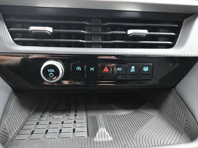 2025 Ford Explorer ST-Line photo