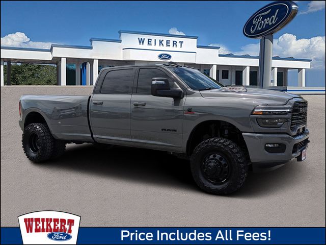 Ceramic Gray Clearcoat 2026 RAM 3500 Laramie Crew Cab LB DRW 4WD Pickup Truck Four-Wheel Drive 8-Speed Automatic
