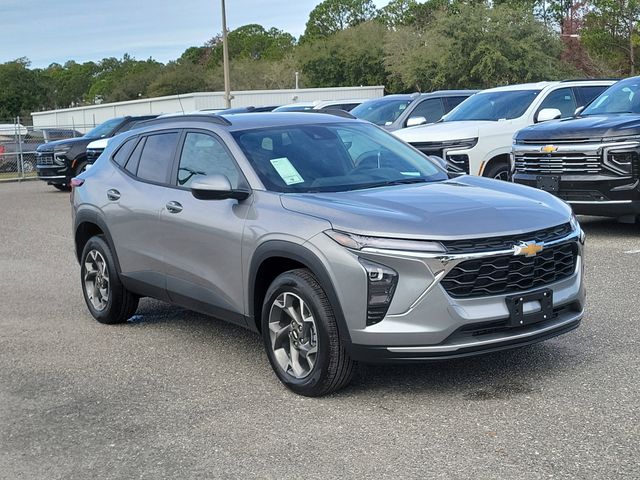 2025 Chevrolet Trax LT FWD