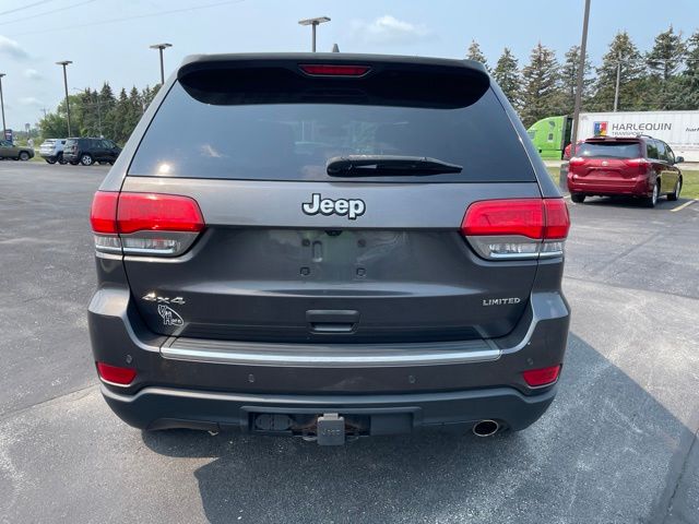 Used 2017 Granite Crystal Metallic Clearcoat Jeep Limited image 6