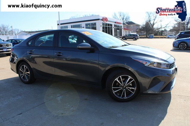 2023 Kia Forte LXS FWD