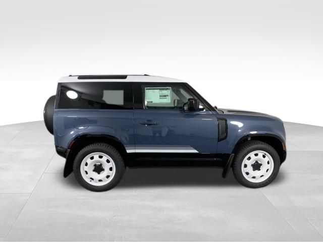 2025 Land Rover Defender 90 S 7