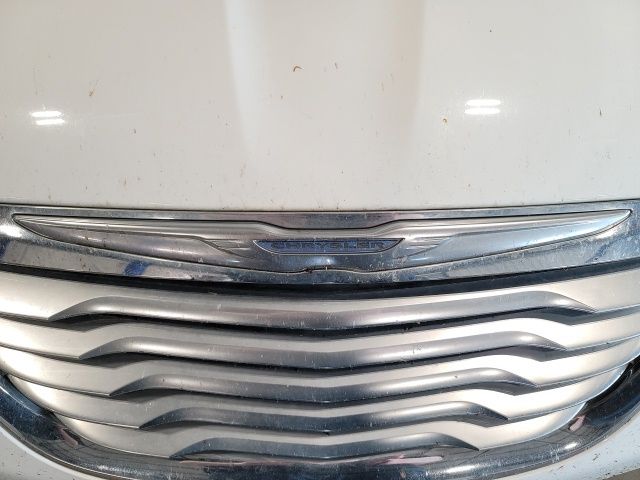 2013 Chrysler 200 Limited FWD Sedan