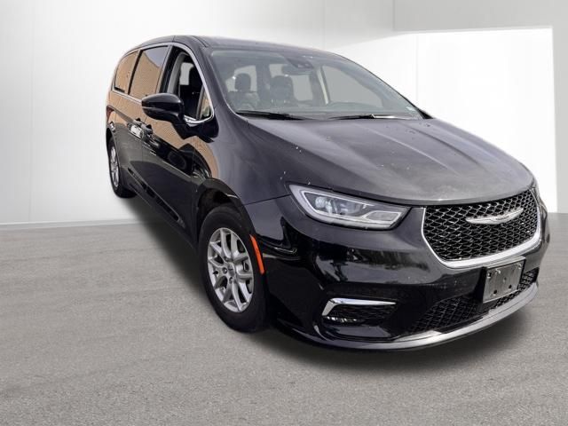 Used 2024 Chrysler Pacifica For Sale in Indianapolis, IN