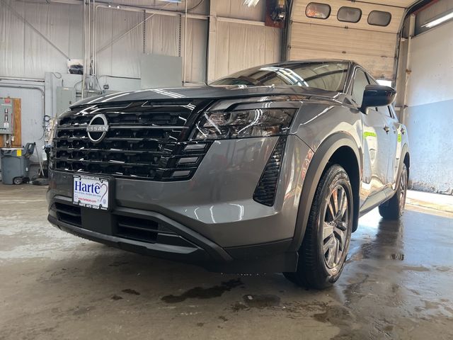 Gray (Gun Metallic) 2026 Nissan Pathfinder S 4WD SUV / Crossover All-Wheel Drive 9-Speed Automatic
