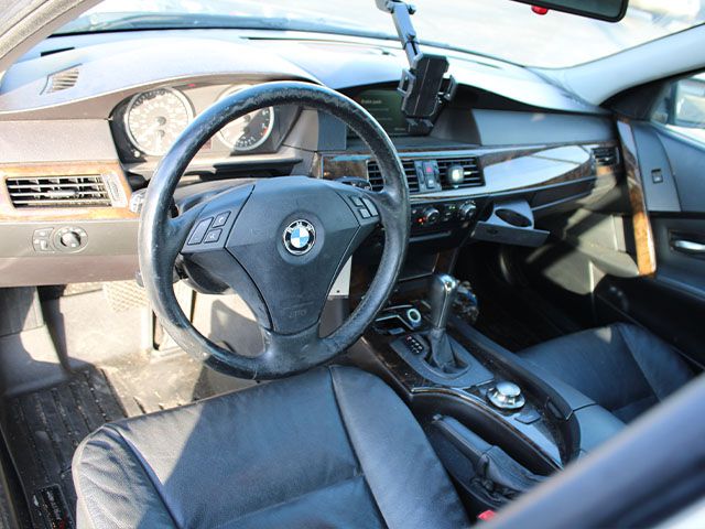 Used 2006 Black BMW 525xi image 10