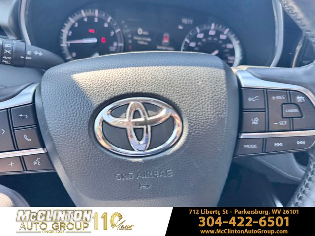 2020 White Toyota Highlander Limited AWD SUV