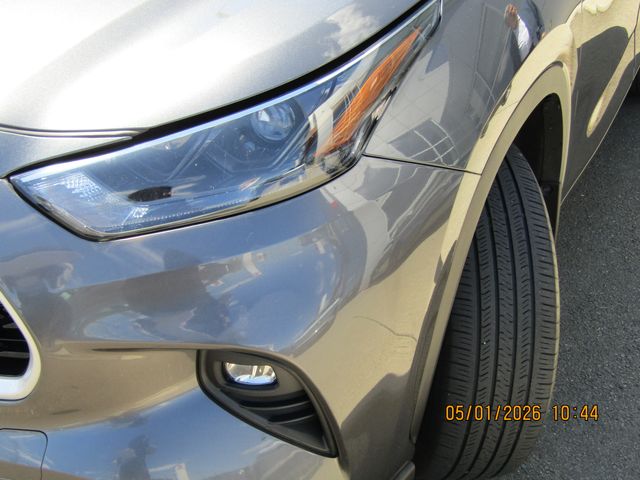 used 2023 Toyota Highlander car, priced at $33,999