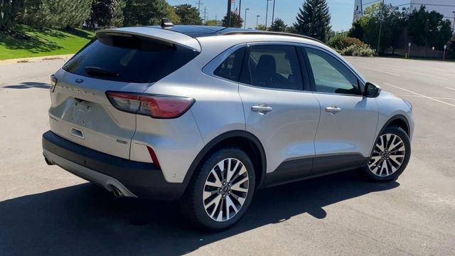 2020 Ford Escape Titanium Hybrid 8