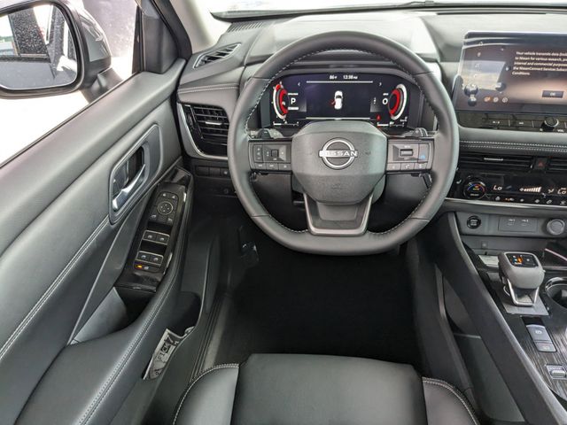 2025 Nissan Rogue SL photo