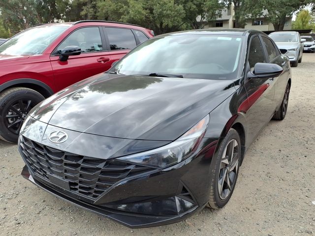 Used 2023 Hyundai Elantra Sedan