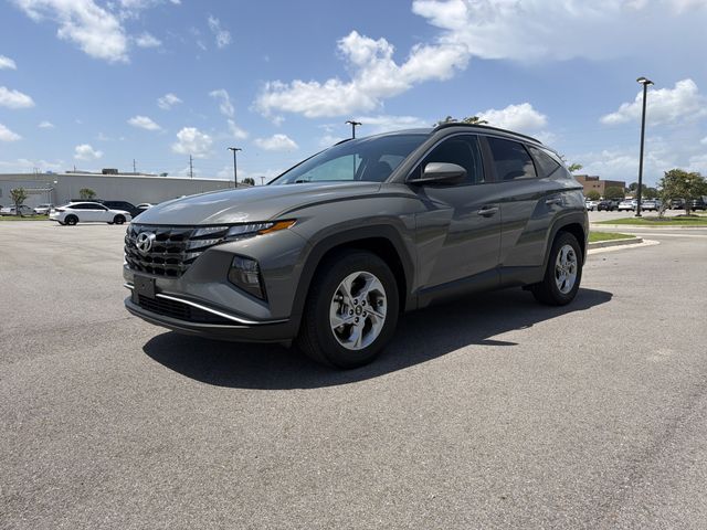 Gray 2024 Hyundai Tucson SUV / Crossover Front-Wheel Drive 8-Speed Automatic