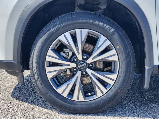 2023 Nissan Rogue SV White at Toyota of Victoria