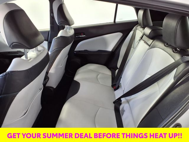 2022 Toyota Prius XLE photo
